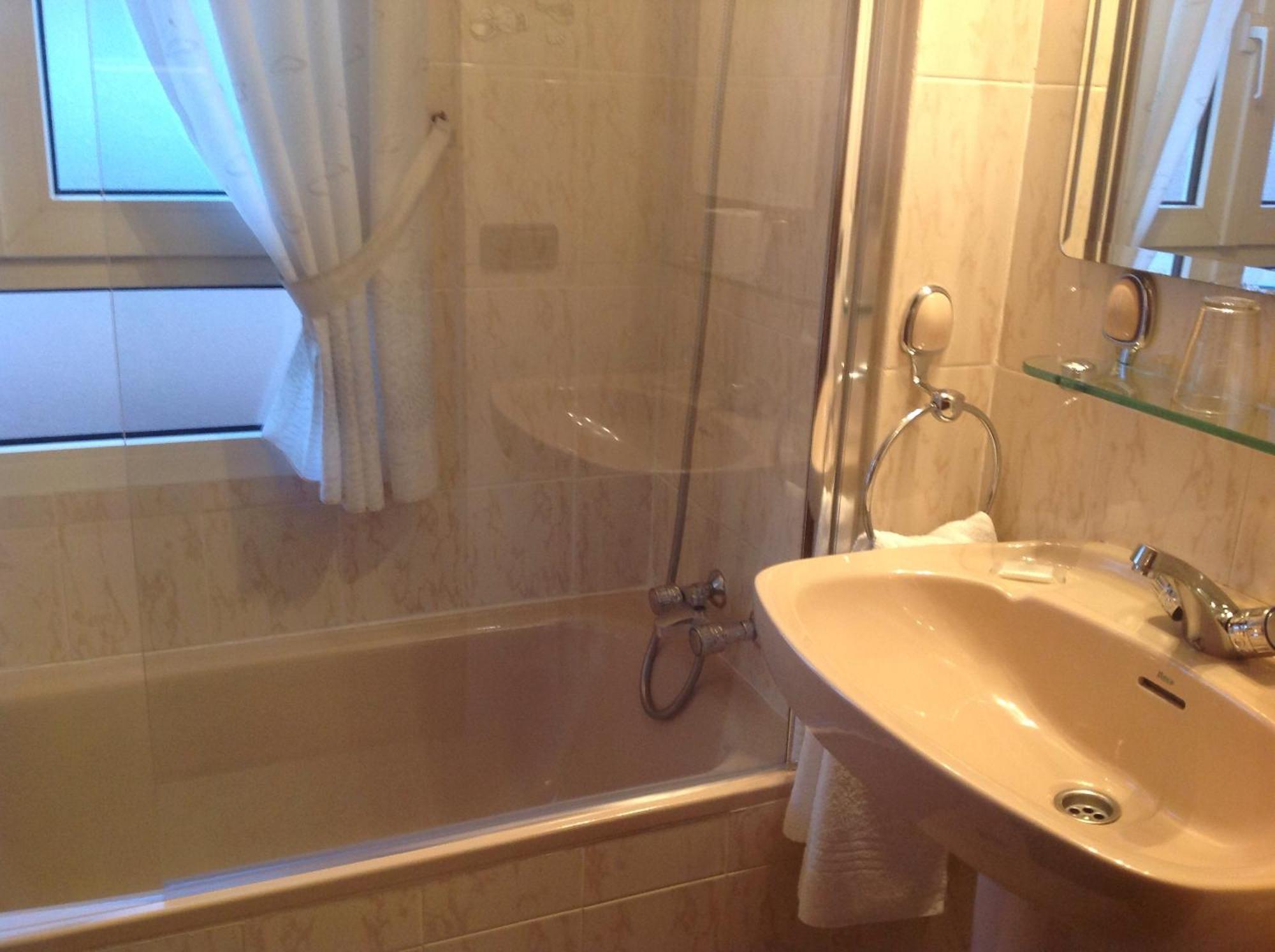 בחאר Hostal Argentino מראה חיצוני תמונה