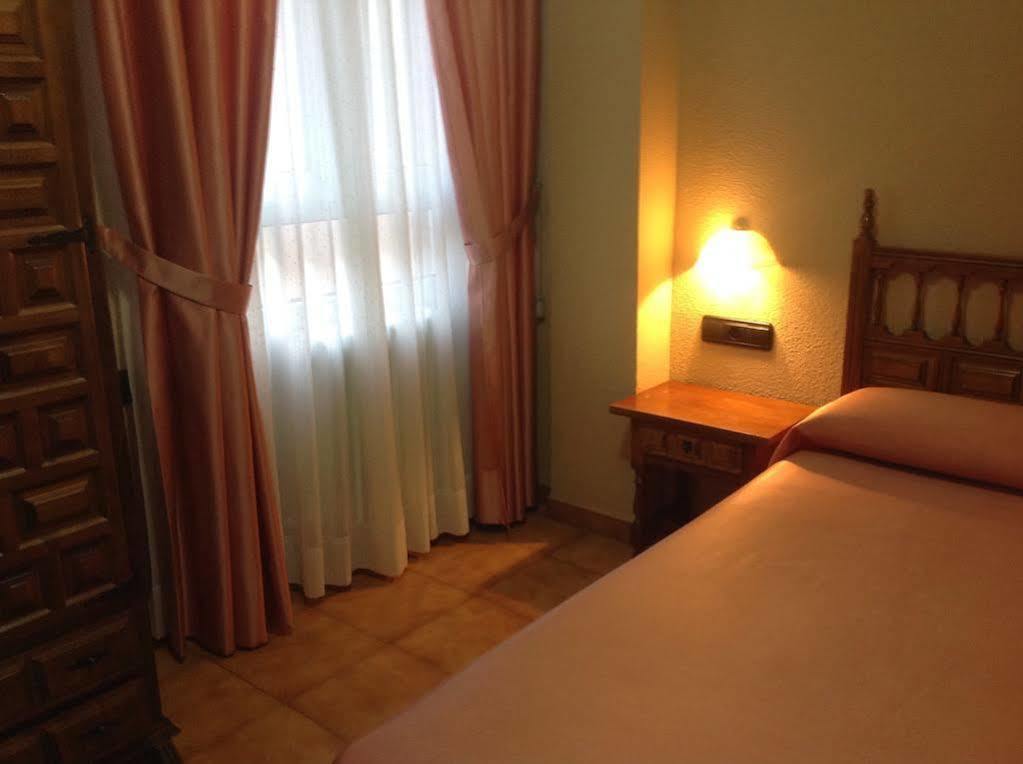 בחאר Hostal Argentino מראה חיצוני תמונה