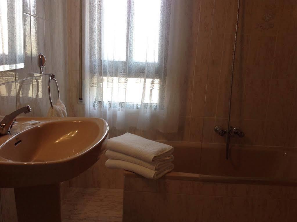 בחאר Hostal Argentino מראה חיצוני תמונה